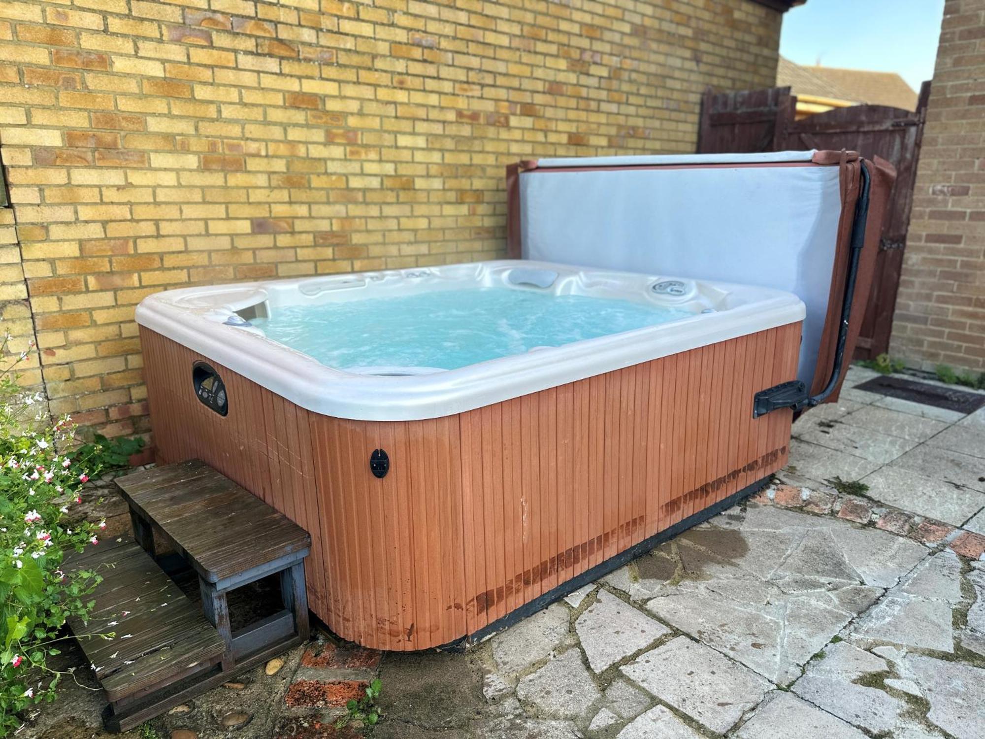 Kennedy Villa - 5 Bedroom House With Hot Tub, Wifi, Free Parkings, Close To Bicester Village Exteriér fotografie