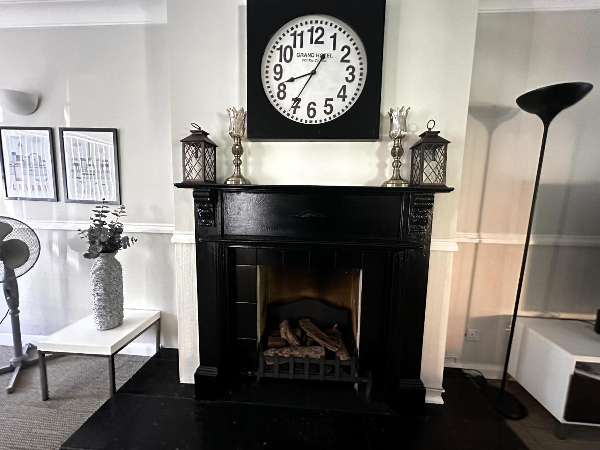 Kennedy Villa - 5 Bedroom House With Hot Tub, Wifi, Free Parkings, Close To Bicester Village Exteriér fotografie