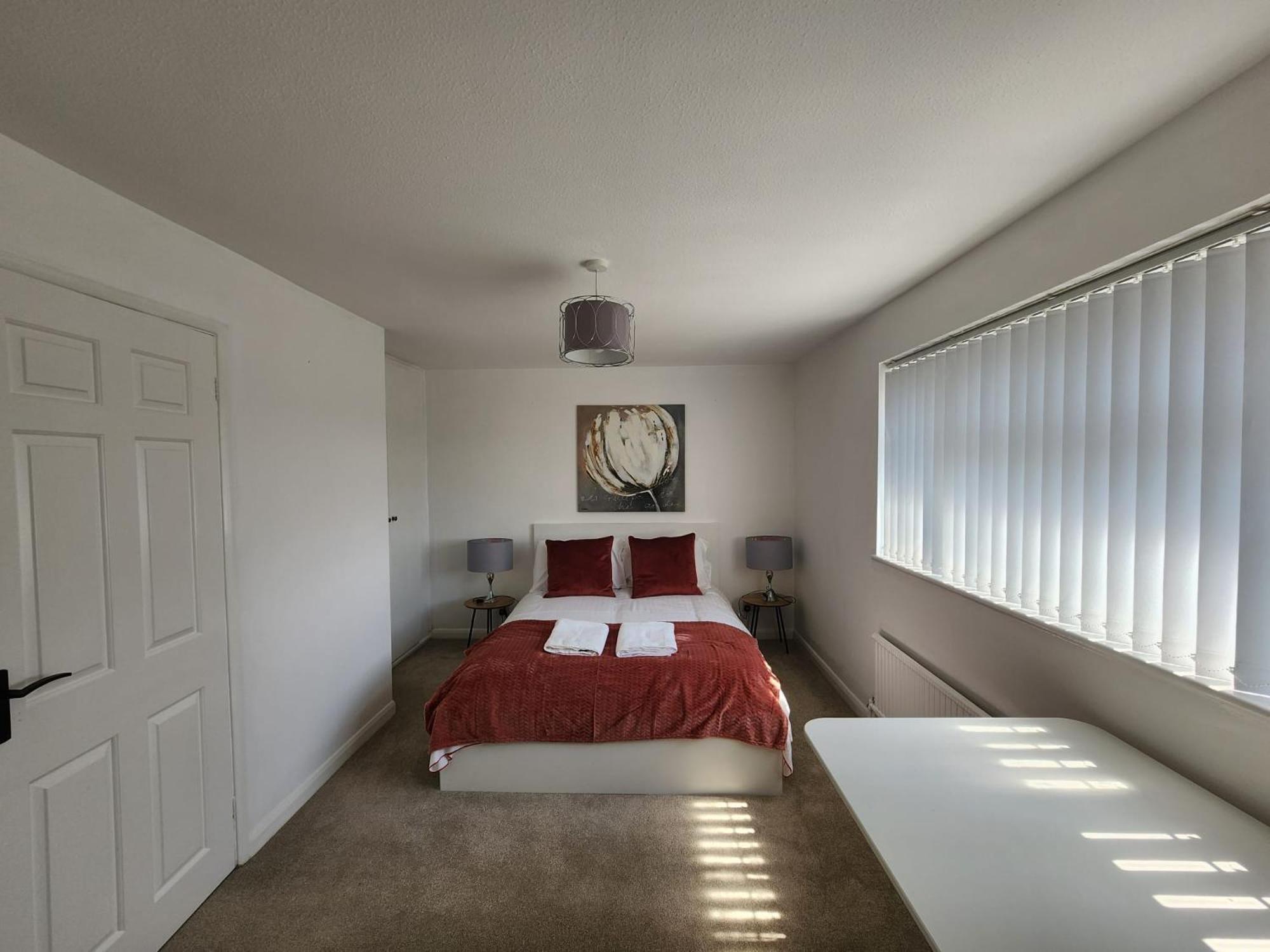 Kennedy Villa - 5 Bedroom House With Hot Tub, Wifi, Free Parkings, Close To Bicester Village Exteriér fotografie