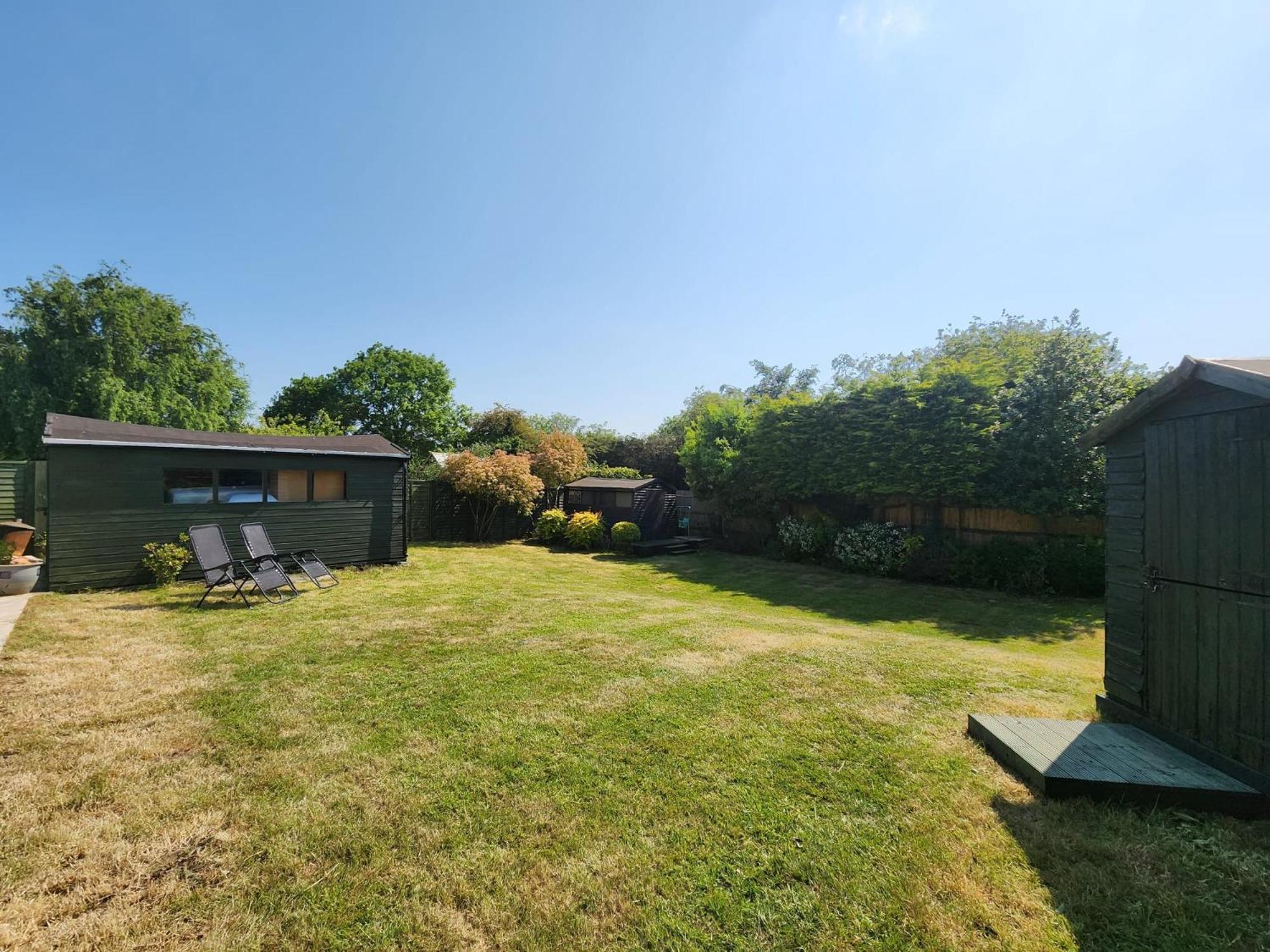 Kennedy Villa - 5 Bedroom House With Hot Tub, Wifi, Free Parkings, Close To Bicester Village Exteriér fotografie